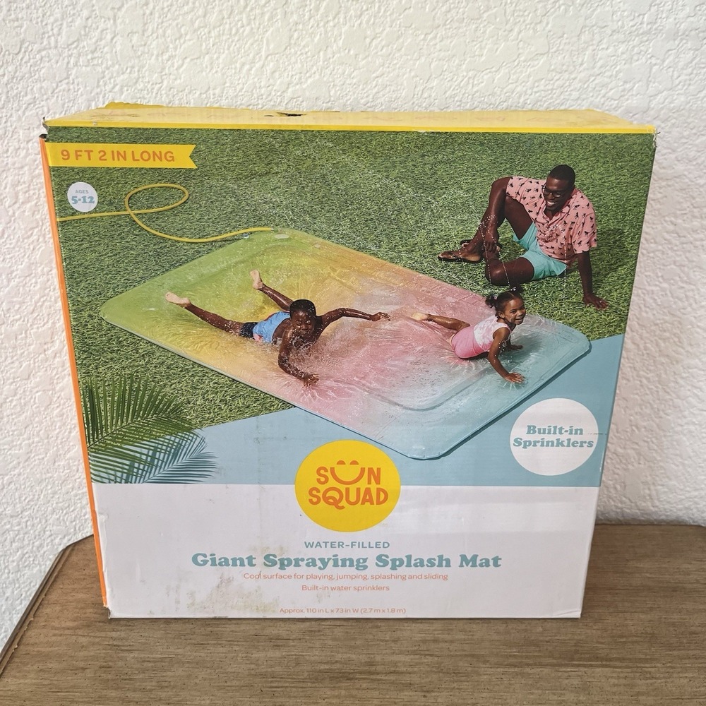 Sun Squad Outdoor Water Filled Giant Spraying Splash Mat 9ft Long New Open Box